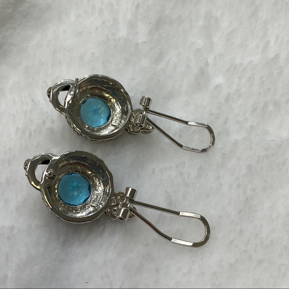 Pierced Style Earrings with Blue Topaz Color Setting. - Picture 6 of 9